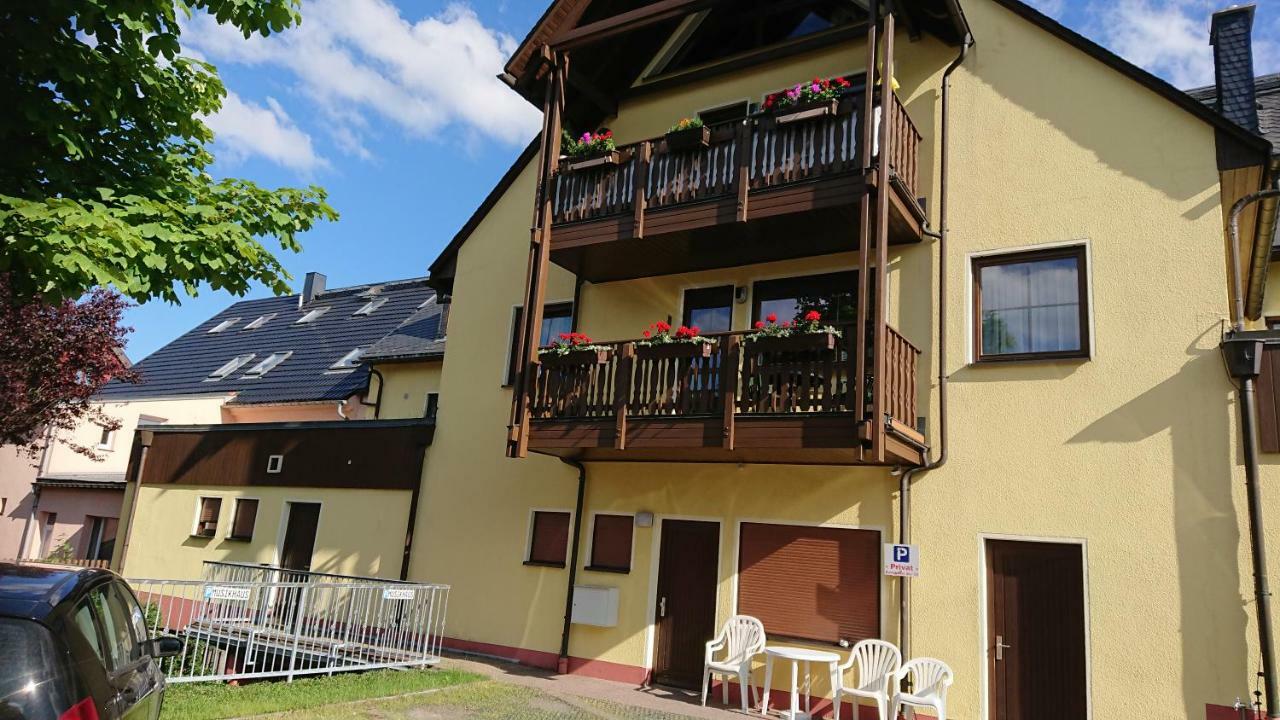 Ferienwohnung Korn Mit Tiefgarage Und Skiraum Oberwiesenthal Esterno foto